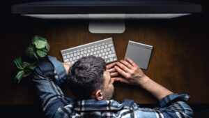 Burnout e Sistema Nervoso: Como o Esgotamento Mental Afeta o Cérebro