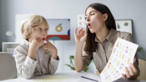 Apraxia: 7 Tipos, Causas e Tratamento Neurológico
